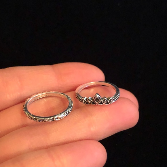 Elegant Silver Stacking Rings - Picture 5 of 9